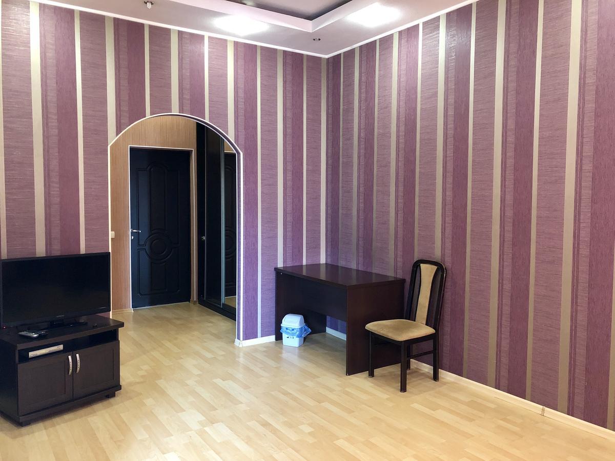 Hotel Miami ハルキウ エクステリア 写真
